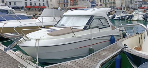 bateau hors bord occasion BENETEAU ANTARES 7 OB en vente à partir de 45