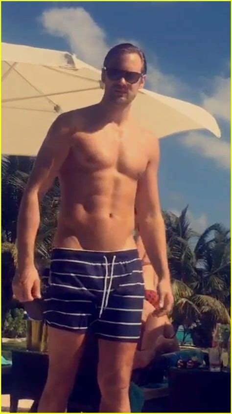 Alexander Skarsgard Goes Shirtless At The Pool On Snapchat Alexander