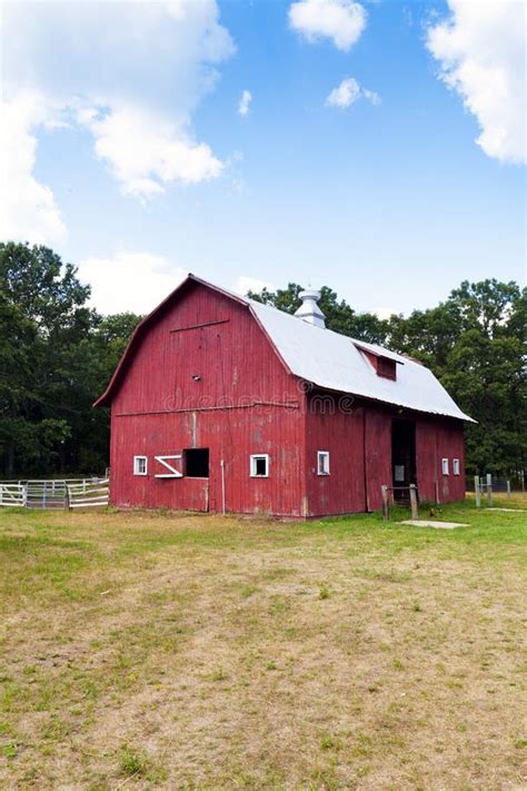 Cow Historical Schultz Farm House Stock Image Image Of Front Beef