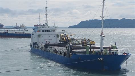 SF VOYAGER Maneuvering In A Very Strong Current FORT SAN PEDRO