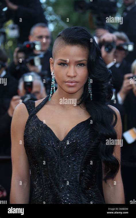 Singer Cassie Arrives At The Premiere Of Killing Them Softly During