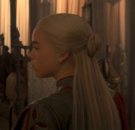 Pin De C Em Targaryens Cabelo