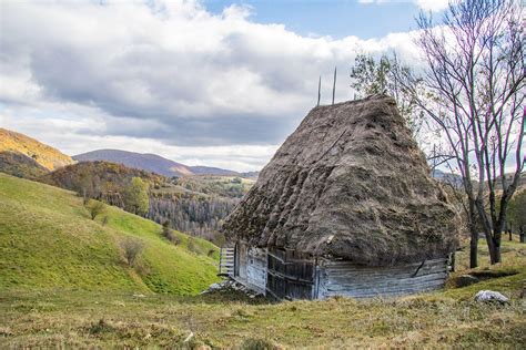 The Romanian Mountains: a Local Guide to the Carpathian Mts (2025 ...