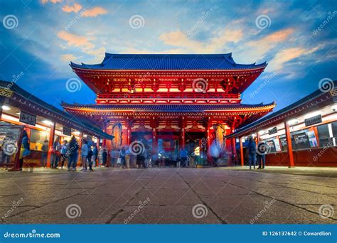 Templo De Sensoji De Asakusa No T Quio Jap O Fotografia Editorial