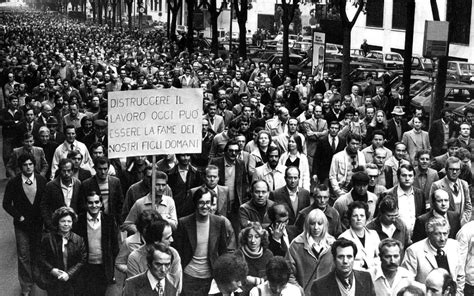 Anni Fa La Marcia Dei Mila A Torino Separ La Sinistra Dai Temi