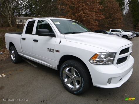 Bright White 2017 Ram 1500 Express Quad Cab 4x4 Exterior Photo 117436818