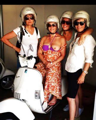 Chelsea Peretti Nude Porn Pictures XXX Photos Sex Images PICTOA