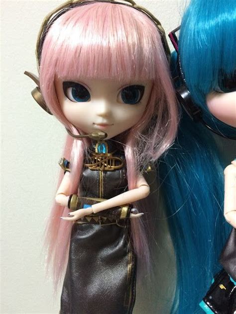 Mes Crazy Expériences Pullip Doll Megurine Luka Dolls Taeyang Disney