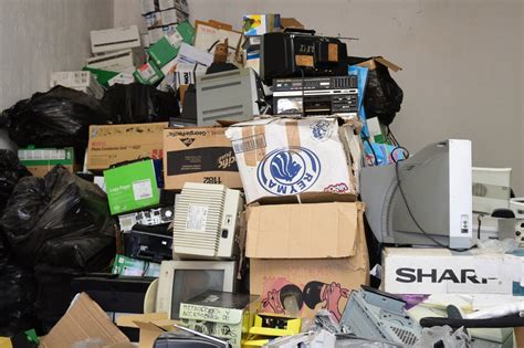Invitan A Reciclar Basura Electrónica Politik