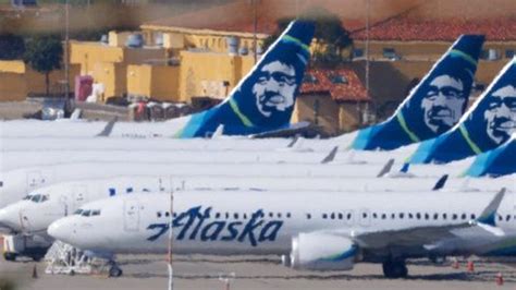 Airlines: Alaska Air surges on Q4 forecast, American upgraded ...