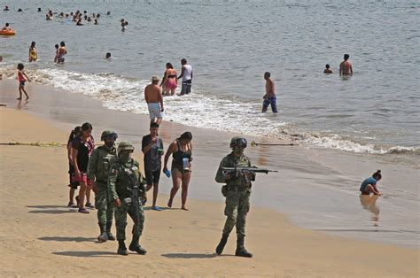 Militares Vigilarán Las Playas De Acapulco Durante La Semana Santa El