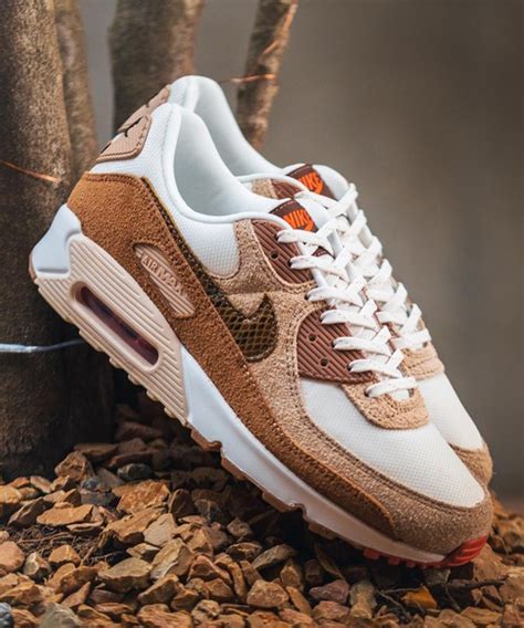 NIKE W AIR MAX 90 AMD ナイキ ウィメンズ エア マックス 90 AMD SPスニーカーNIKEナイキの