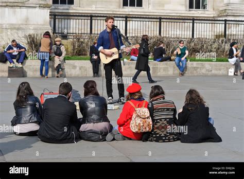 Small Audience Hi Res Stock Photography And Images Alamy
