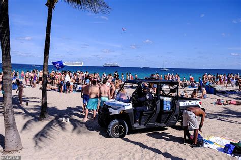 Florida Lays On The Restriction As Thousands Descend For Spring Break Daily Mail Online