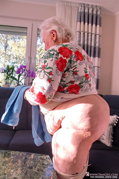 Chubby Granny Marie Theres Shows Her Big Saggy Tits Ass While