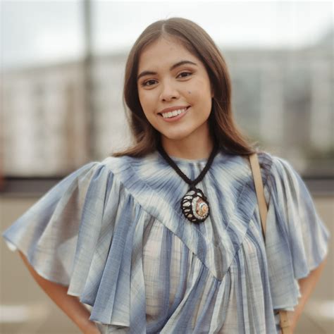 Xiye Bastida Activista Mexicana Luci Un Collar Otom En La Met Gala