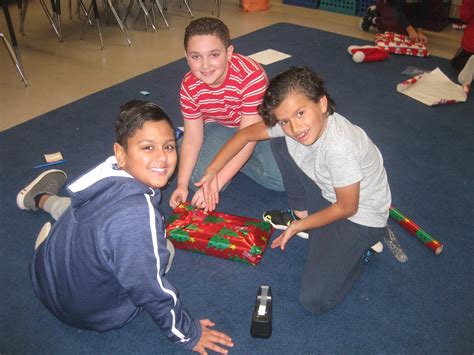 Bowling Green fifth graders raise money for local families | Team Up 4