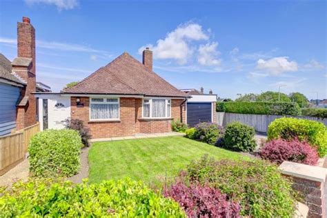 Coppice Avenue Willingdon Eastbourne Bn20 3 Bedroom Detached