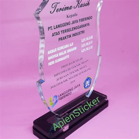 Jual PLAKAT AKRILIK PRINT UV TEBAL 3 MM 3mm Plus Box Kab Lebak