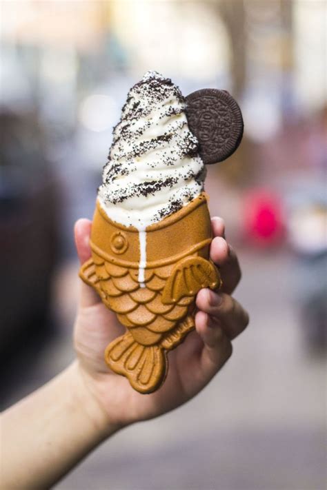 Taiyaki Ice Cream And Souffle Pancakes Chinatown Nyc Casquinha De