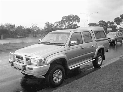 2004 Toyota Hilux Sr5 Dual Cab Ute Just 4x4s