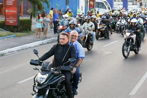 Brasilia valeuutisten verkossa Bolsonaron perinnön kitkemisessä iso