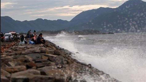 Waspada Gelombang Laut Capai Meter Di Perairan Selat Malaka Prohaba Co