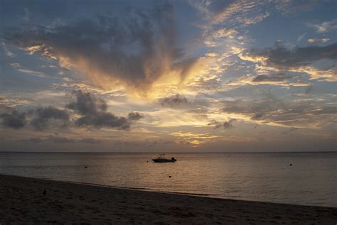 サンセットビーチ、石垣島、沖縄、日本 Sunset Beach Ishigaki Island Okinaw Flickr