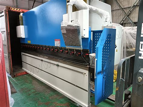 Eslovenia WE67K 200T4000 Prensa Plegadora CNC HARSLE