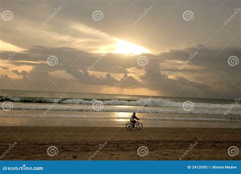 Sunset on Kuta Beach stock image. Image of evening, waves - 2413595