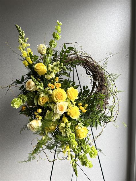 Pin on {Bella Bloom} Sympathy | Funeral flower arrangements, Funeral floral arrangements ...