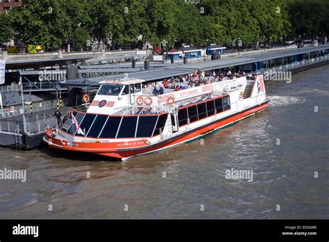 Thames Boat Cruise Hi Res Stock Photography And Images Alamy