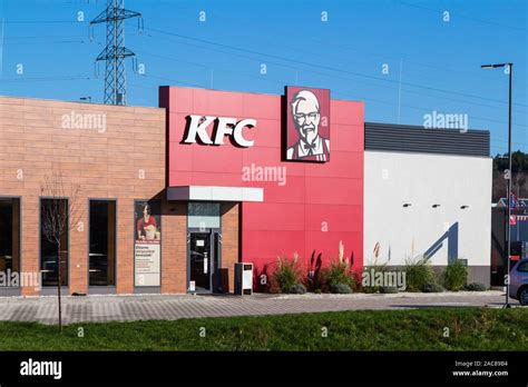 Kfc Kentucky Fried Chicken Fast Food Restaurant Exterior Sopron