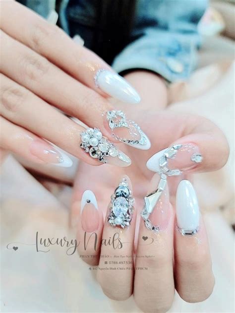 Luxury Nails