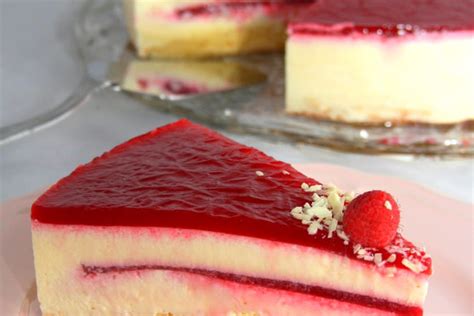 Recette De Bavarois Chocolat Blanc Et Framboises La Recette Facile