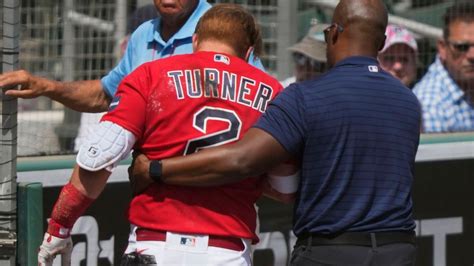 Red Soxs Justin Turner Hit On Face With Pitch Gets 16 Stitches Espn