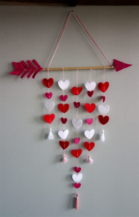 How to make a Cupid's Arrow Valentine's Day Wall Hanging