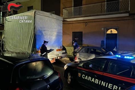 Catania Provano A Rubare Tre Camion Uno Di Loro Viene Arrestato Dopo