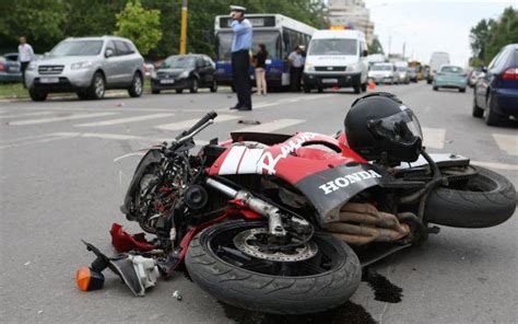 Val de accidente rutiere în Prahova Printre victime un biciclist și