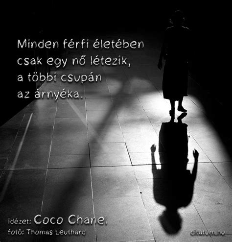 Minden férfi életében csak egy...