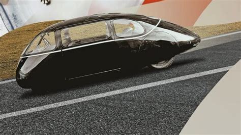 Can cars ever be perfectly aerodynamic? Porsche designers bank on ...