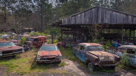 Visite o maior cemitério de carros clássicos ao ar livre na Geórgia MDig