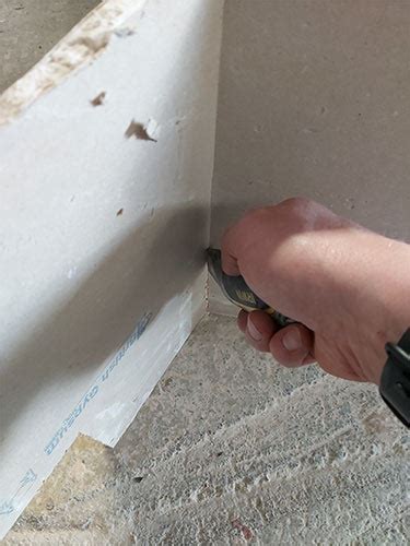 Cutting Plasterboard And Fixing It Diy Doctor