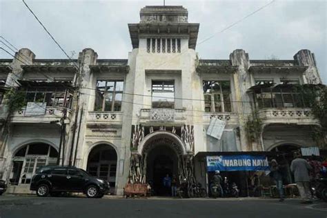 Gedung Het Warenhuis Medan Potret Warisan Tak Terurus Indhie