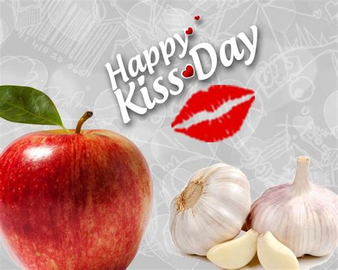 किस डे 13 फरवरी को मनाया जा रहा है Kiss Day इन फूड्स से बचें Kiss