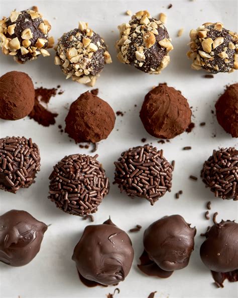 Easy Homemade Chocolate Truffles Recipe