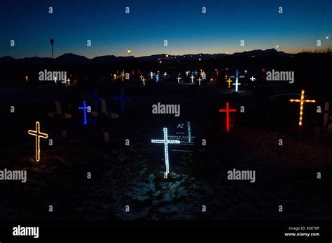 Icelandic Christmas Cemetery Hi Res Stock Photography And Images Alamy