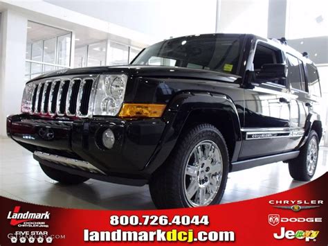 Brilliant Black Crystal Pearl Jeep Commander Limited