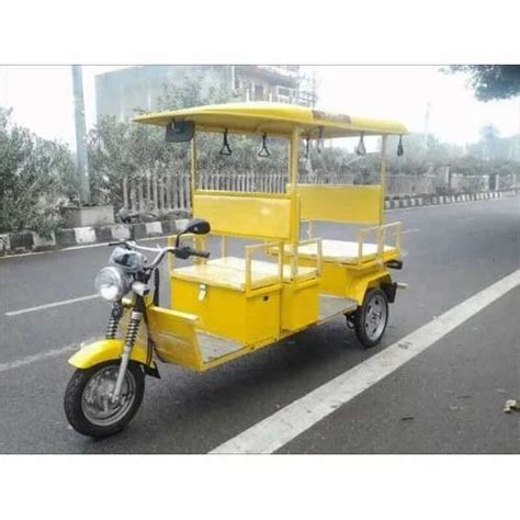 Electric Tricycle Rickshaw at best price in Noida by SD Motors | ID: 11494007630