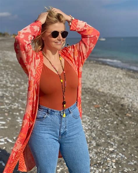 Beatrice Egli Auf Instagram Mit Sonnenbrille Sieht Man Auch Den